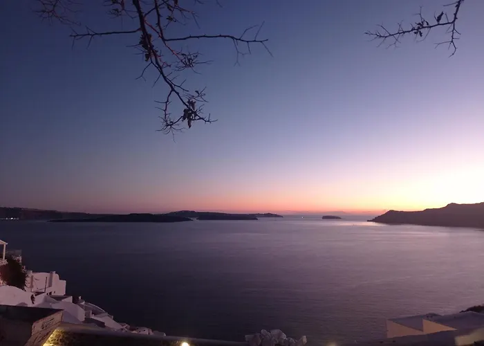 Sensia Villa With Hot Tub And Caldera View