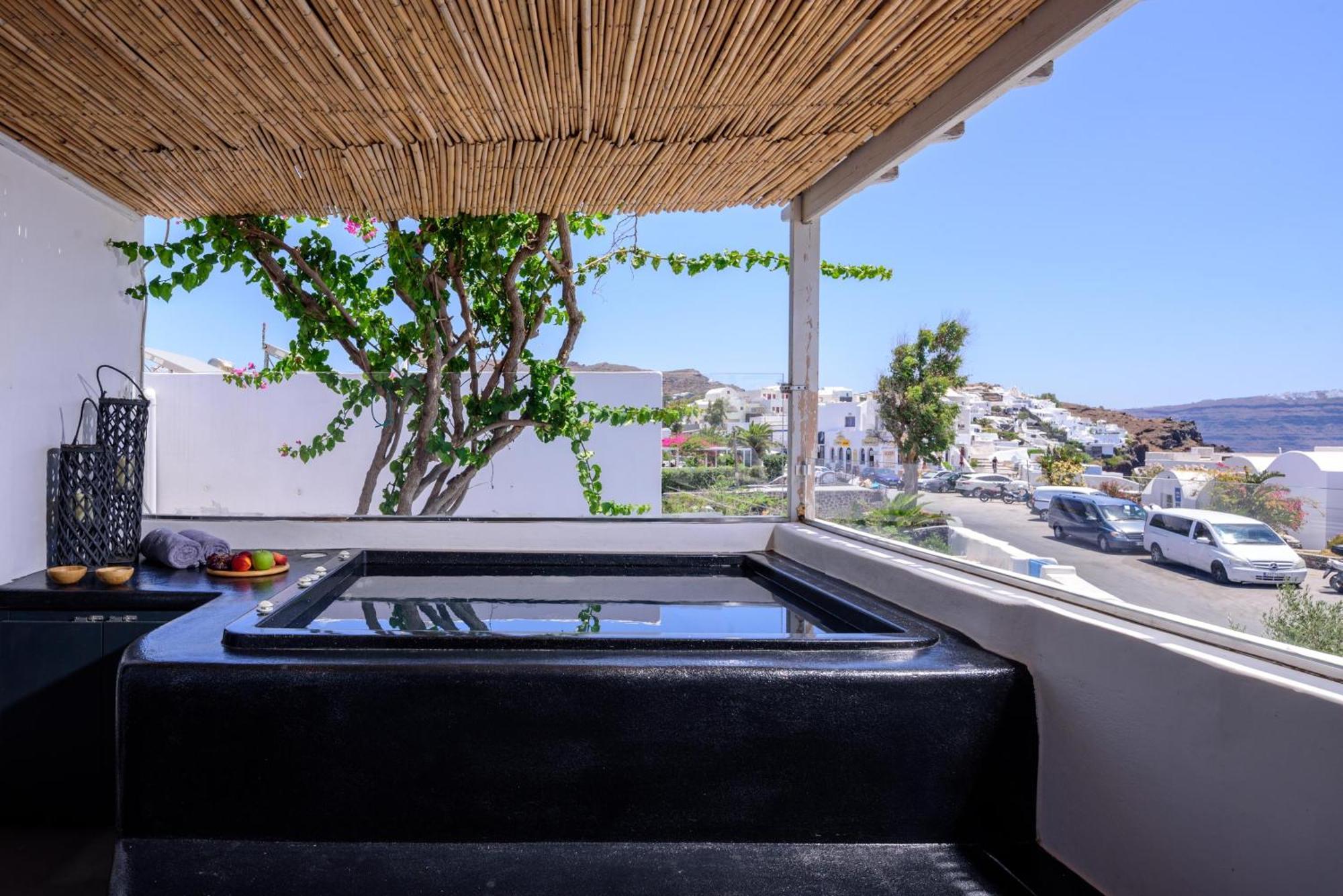 Sensia With Hot Tub And Caldera View
